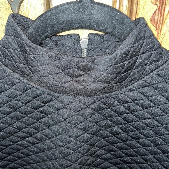 Apt. 9 Quilted Sleeveless Mock Turtleneck - Picture 5 of 8